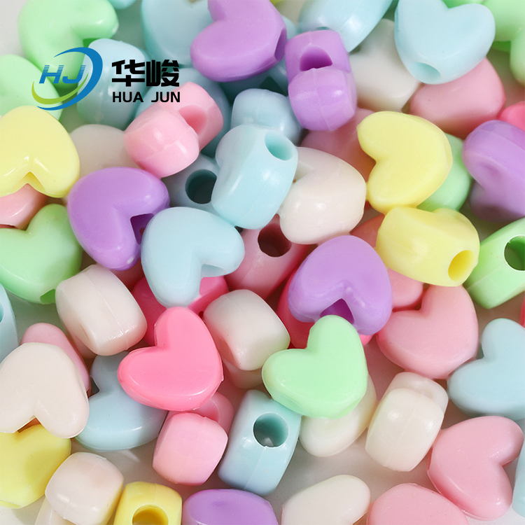 Cuentas acrílicas en forma de corazón de color macarrón con agujeros grandes