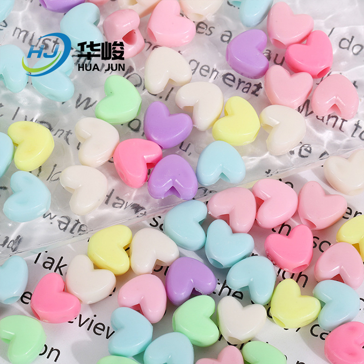 Cuentas acrílicas en forma de corazón de color macarrón con agujeros grandes