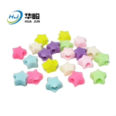 Perline acriliche a forma di stella a cinque punte color caramello da 10 mm, foro grande