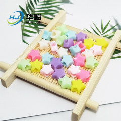 Perline acriliche a forma di stella a cinque punte color caramello da 10 mm, foro grande