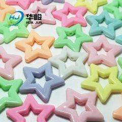26*5 مللي متر خرز خماسي مجوف من البلاستيك خرز فضفاض على شكل نجمة