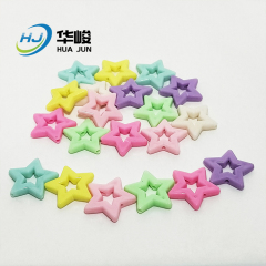 26*5 مللي متر خرز خماسي مجوف من البلاستيك خرز فضفاض على شكل نجمة