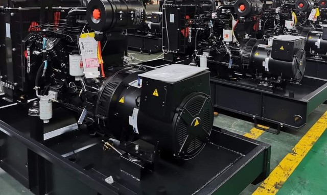 400kw 500KVA CUMMINS DIESEL GENERATOR (550kva standby )