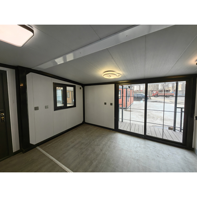 20ft Expandable House With Small Porch And Side Terrace