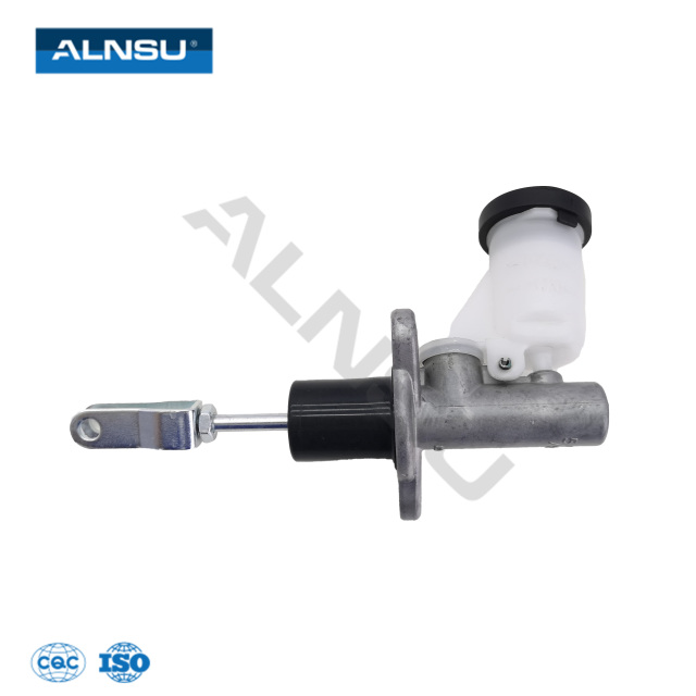 Cilindro maestro de embrague de alta calidad para NISSAN D22 KA24 A32 TD25 P27 30610-P2700 30610-P2710 30610-2S600 30610-1S756