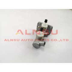 Brake Master Cylinder for NPR NKR 8-94441330-0 8-94249365-2 8-94254330-0 8-94441332-0