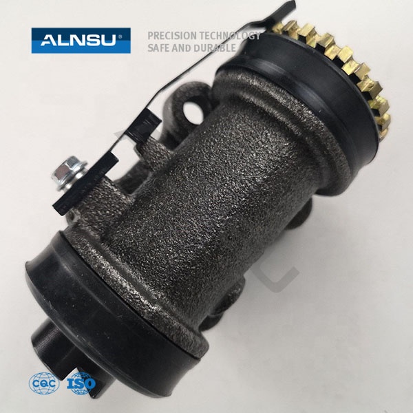Brake wheel cylinder for BU112 BB42 47550-36200 47550-37120