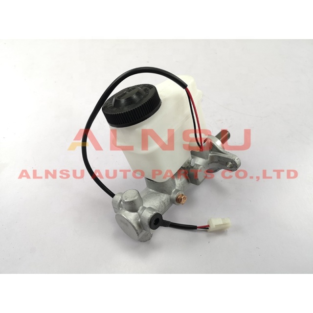 Cilindro maestro de freno para UR79-43-400 BT50 UN 2500 06-
