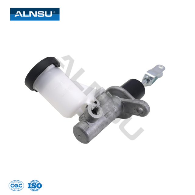Cilindro maestro de embrague de alta calidad para NISSAN D22 KA24 A32 TD25 P27 30610-P2700 30610-P2710 30610-2S600 30610-1S756