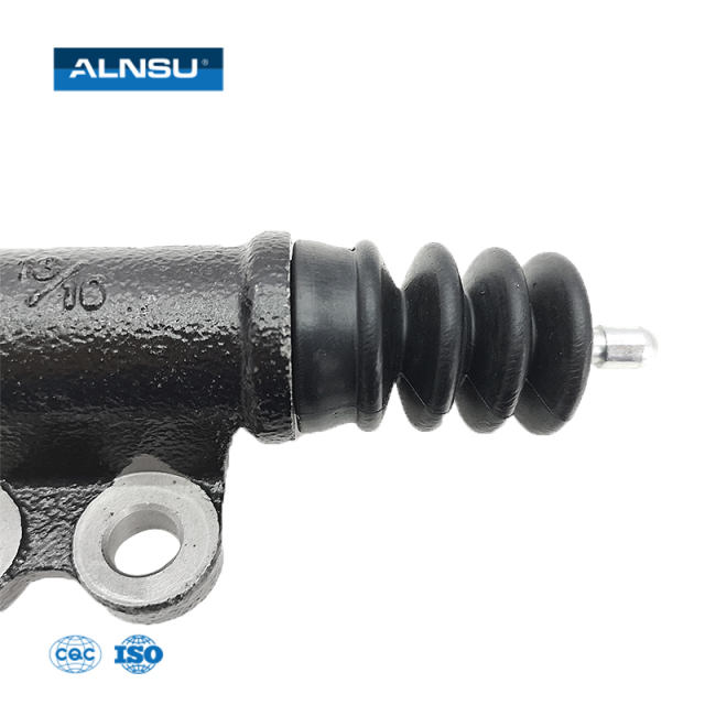 Auto part brake master cylinder for Mitsubishi L200 4D56 MR980832 2324A018 MN171578