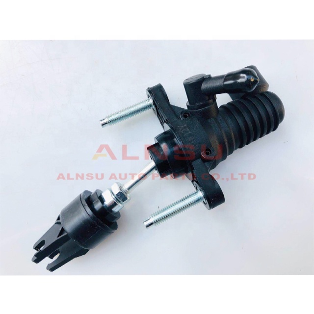 clutch master cylinder for Hilux VIGO TGN15 ZRE152 31420-0K012 31420-02070 31420-0D130 31420-0D150 31420-0D170 31420-0D210