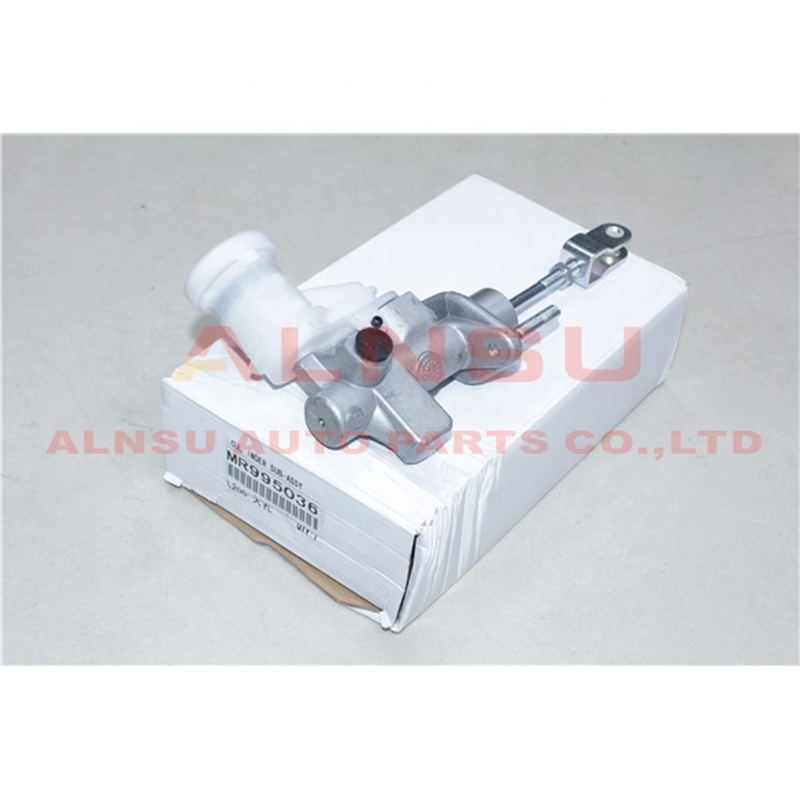 Cilindro maestro de embrague hidráulico para Mitsubishi L200 MR995036