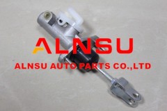 Clutch Master Cylinder For Mitsubishi Pajero H66 H76 H77 MR374499