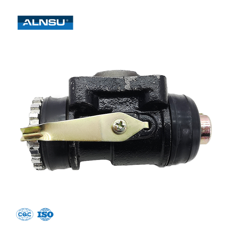 Auto part brake master cylinder for TOYOTA BJ40 FJ40 BJ60 FJ60 47520-69015