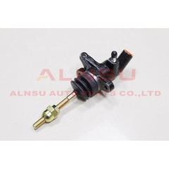 clutch Slave cylinder for 8-97039709-1 4HK1 4HE1