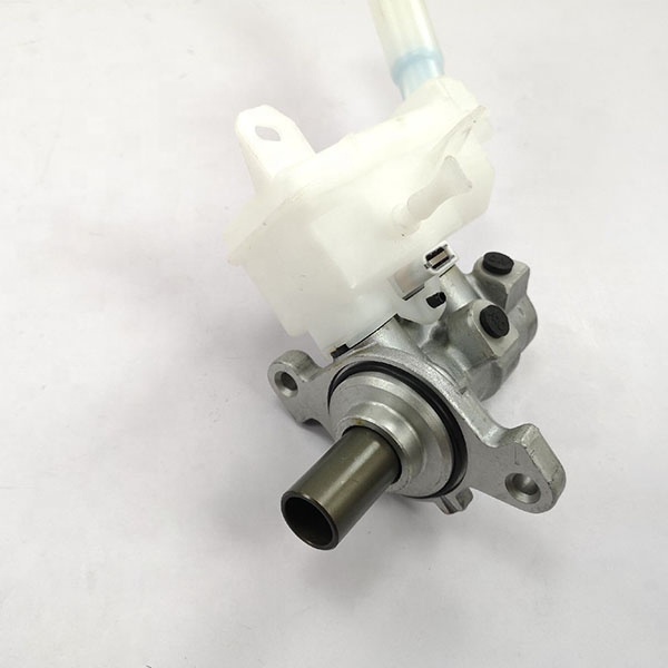 Brake master cylinder for C12 B17 HR16 D6010-3DF3A D6010-EM31A