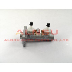 Brake master cylinder for NPR NKR 8-94441330-0 8-94249365-2 8-94254330-0 8-94254833-0 8-94441332-0