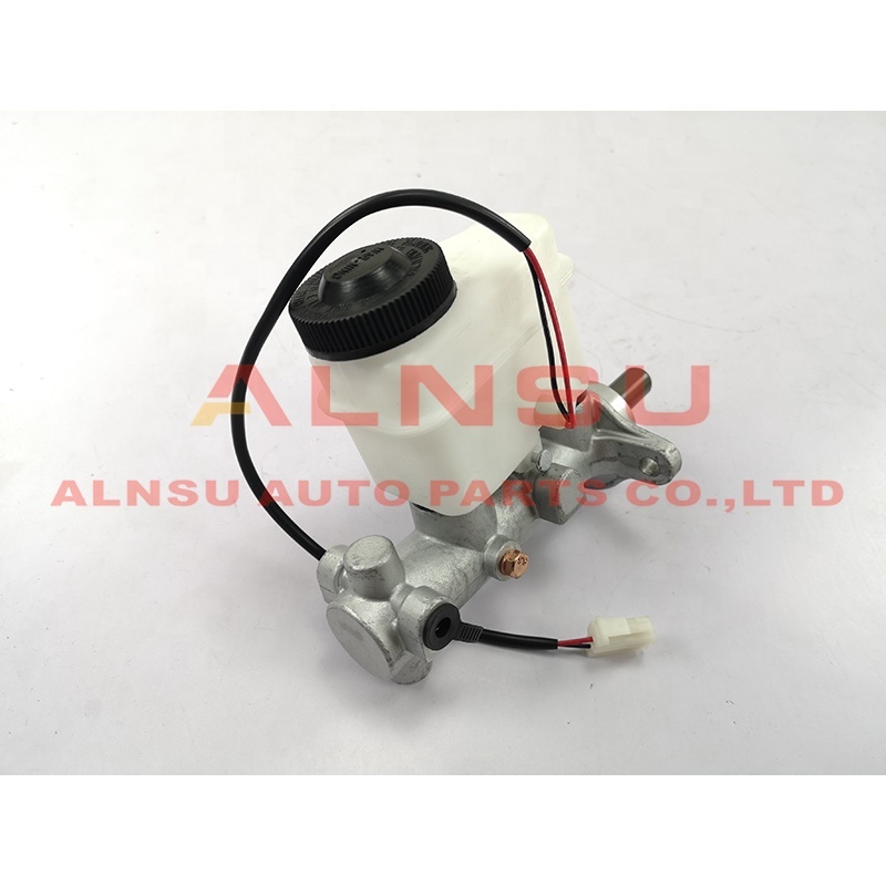 Cilindro maestro de freno para UR79-43-400 BT50 UN 2500 06-