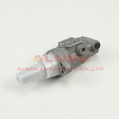 Brake master cylinder For TOYOTA Hiace KDH213 TRH2O3 47207-26030 47207-26020