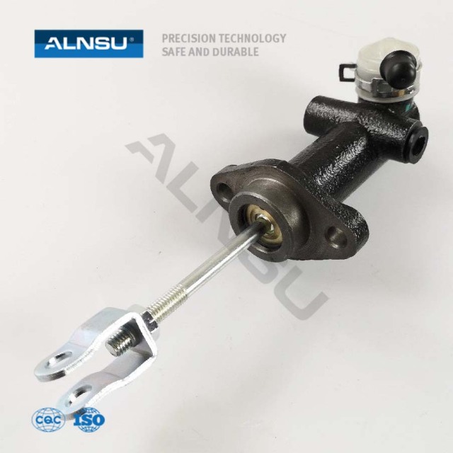 clutch master cylinder For MC125304 ME607347 FE515 FE635 FE659