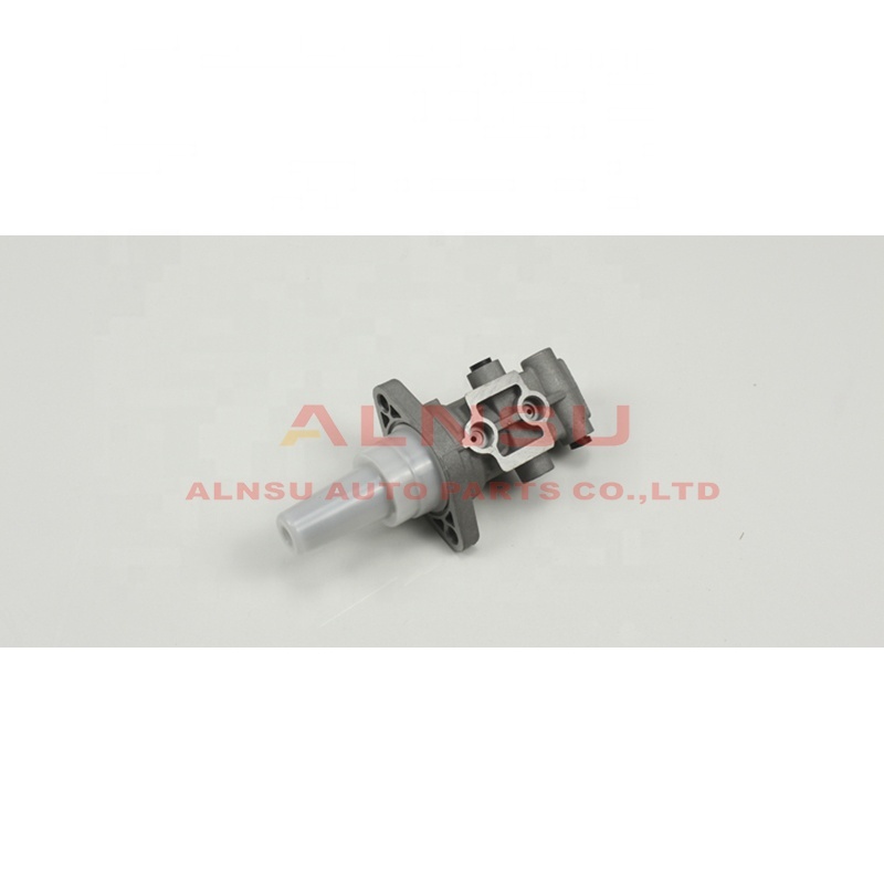 Brake master cylinder For TOYOTA Hiace KDH213 TRH2O3 47207-26030 47207-26020