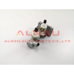 Brake master cylinder for NPR NKR 8-94441330-0 8-94249365-2 8-94254330-0 8-94254833-0 8-94441332-0
