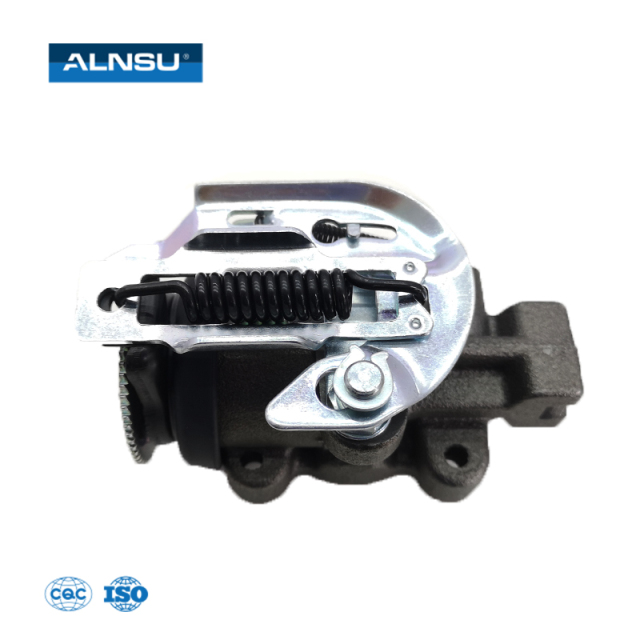 Cilindro maestro de freno de alta calidad y buen precio para TOYOTA DAIHATSU DELTA 1 1/4 47520-87301 47520-87304