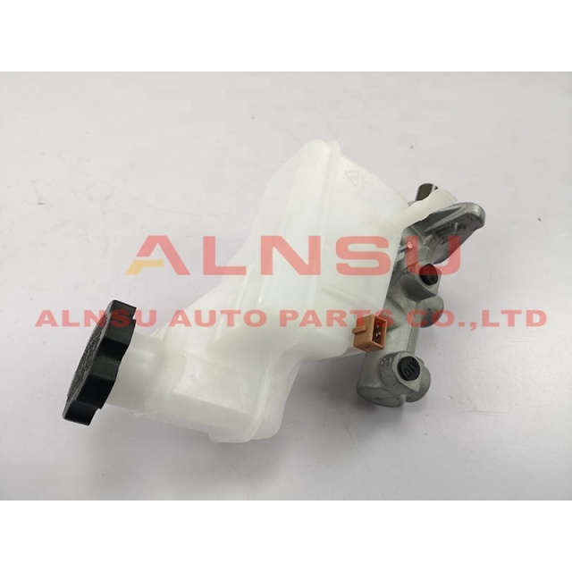 Brake master cylinder for DODGE I10 58510-0X010