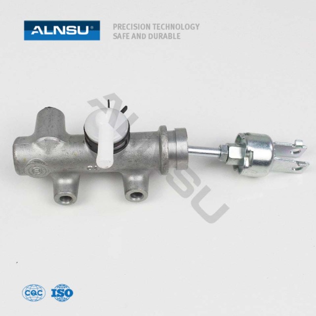clutch master cylinder for TOYOTA 31420-27100 3142027100 KM70 CM70 CM80