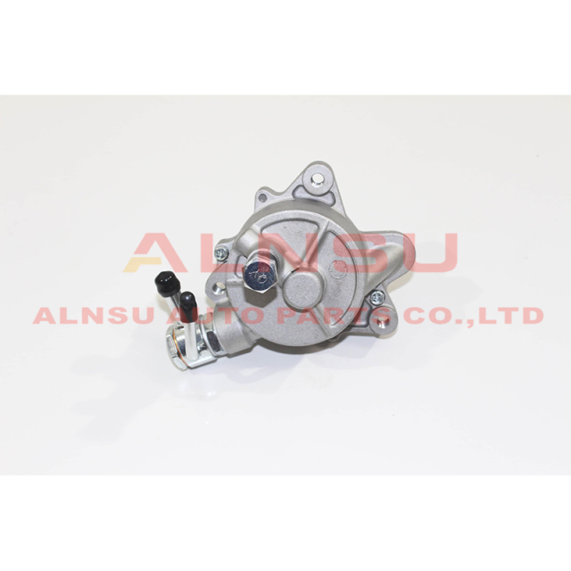 Vacuum pump for 14650-7T401 14650-7T40A D22 Y61 TD25 TD27 QD32