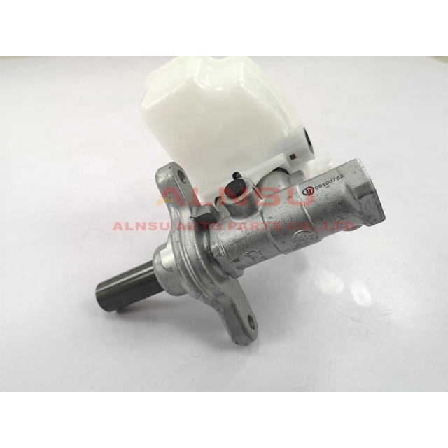 Brake master cylinder for 47201-26810 KDH212 LHD 15-17