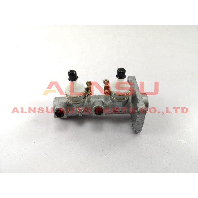 Brake master cylinder for NPR NKR 8-94441330-0 8-94249365-2 8-94254330-0 8-94254833-0 8-94441332-0