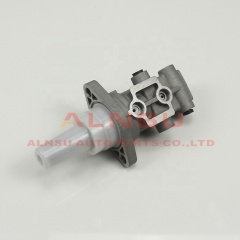 Brake master cylinder For TOYOTA Hiace KDH213 TRH2O3 47207-26030 47207-26020