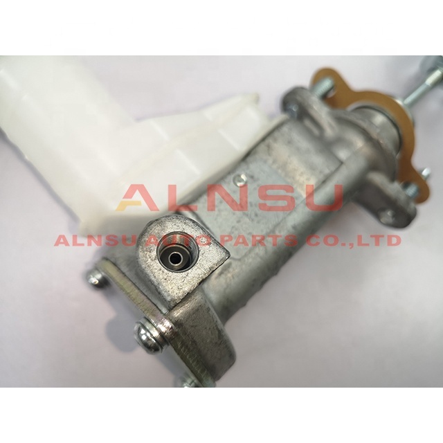 clutch master cylinder for DMAX 8-97943408-0 5/8