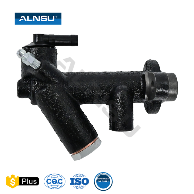 OEM Auto Parts Clutch Master Cylinder For Mazda BT50.UN\TU UR56-32-600 7330933 4958208 4580701 3668805 1440413