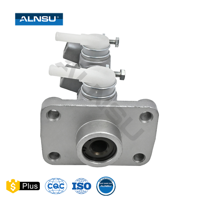 Factory Price Good Quality Auto brake master cylinder For ISUZU NHR55 8-97033-639-0