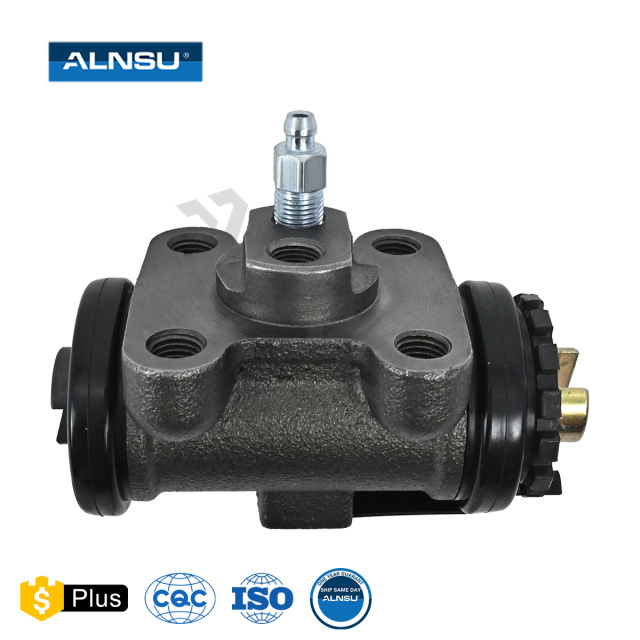 Factory Price Good Quality Auto Steering Systems power brake master cylinder For Mitsubishi Canter MB060580