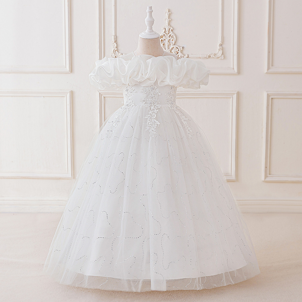 Elegant Kids' Tulle Dresses with Intricate Details for Special Occasions