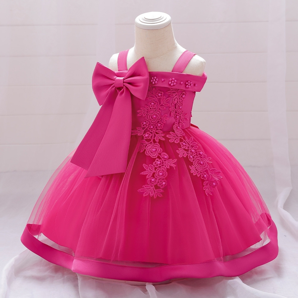 Elegant Children's Dresses: Floral Lace, Tulle Skirts & Satin Ribbons for Special Occasions | Whimsical Kidswear with Playful Elegance