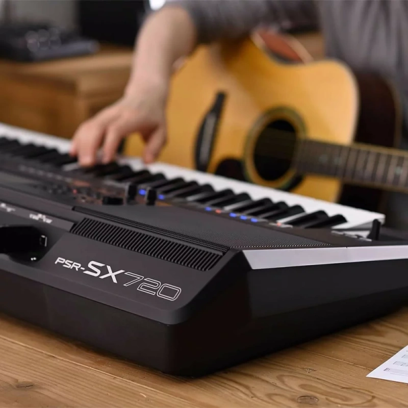 YAMAHA 自動伴奏琴 電子琴 演奏鍵盤 數位音樂 61鍵 PSR-SX720 24年款