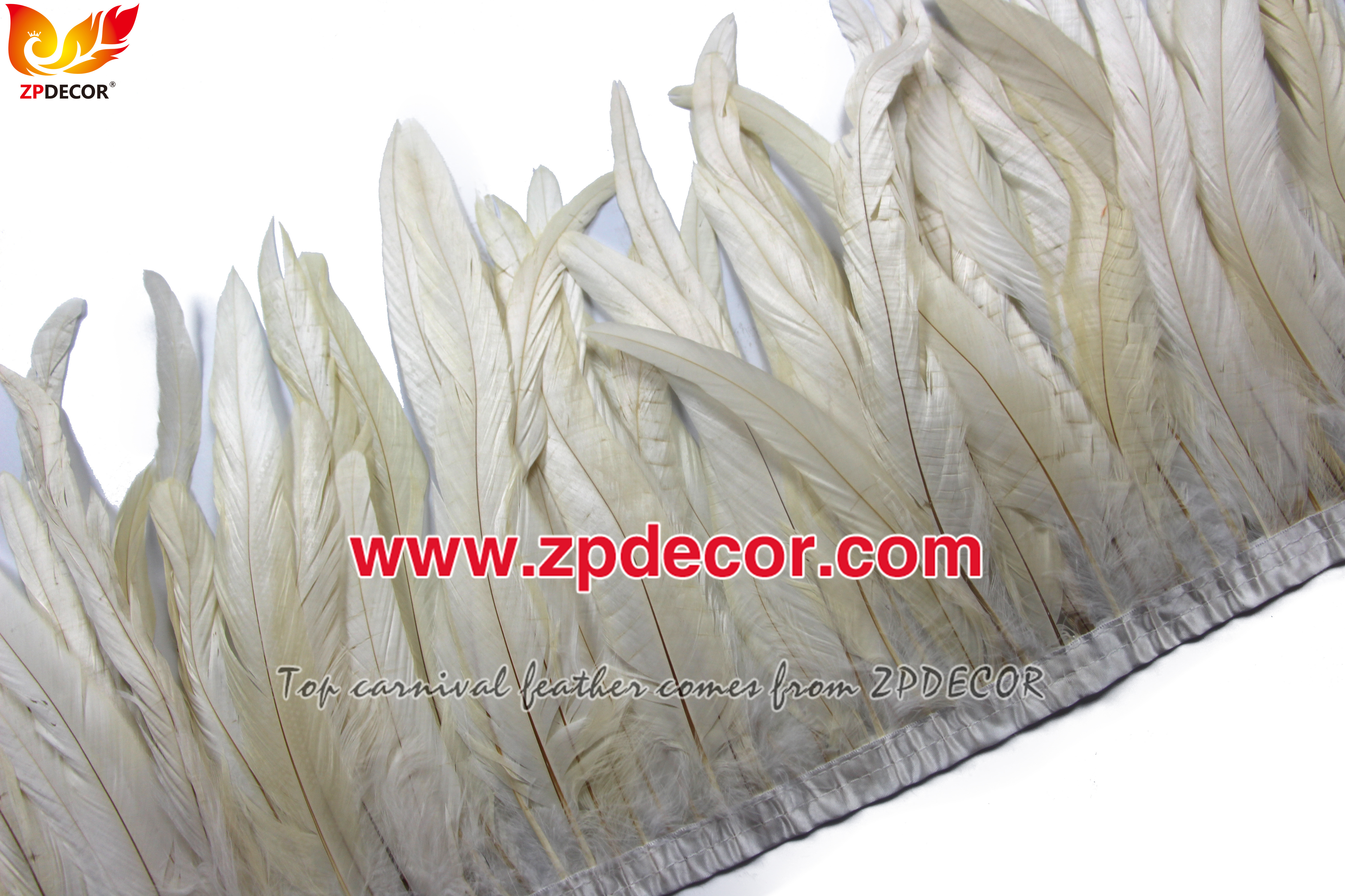 Zpdecor Feathers Factory Wholesale 25-30 cm Bleached Dyed Beige White Rooster Coque Tail Feathers Trim for Dominica Carnival Costumes