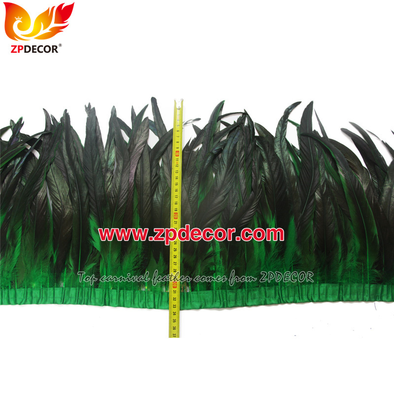 Zpdecor Feathers Factory Wholesale 30-35cm Dyed Green Rooster Coque Tail Feathers Trim for Bahams Jankanoo Carnival