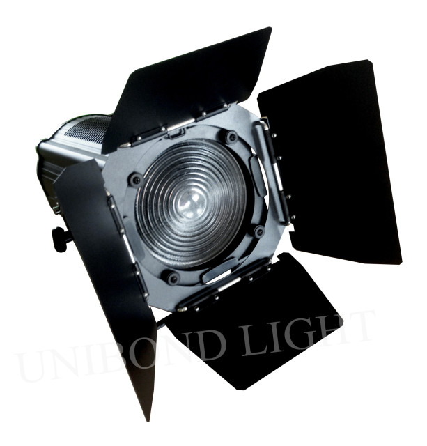 LED Fresnel Spotlight with zoom