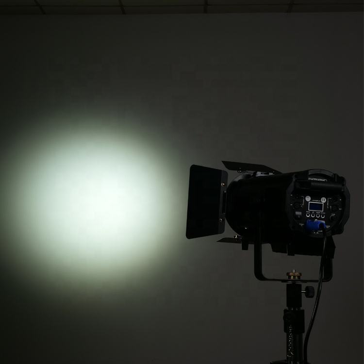 LED 150w/200w/300w LED Fresnel Spot Light with Zoom