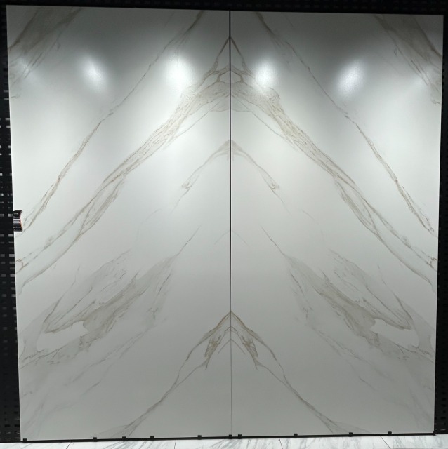 Calacatta gold sintered stone big slabs For backdrops wall and countertop dining tables