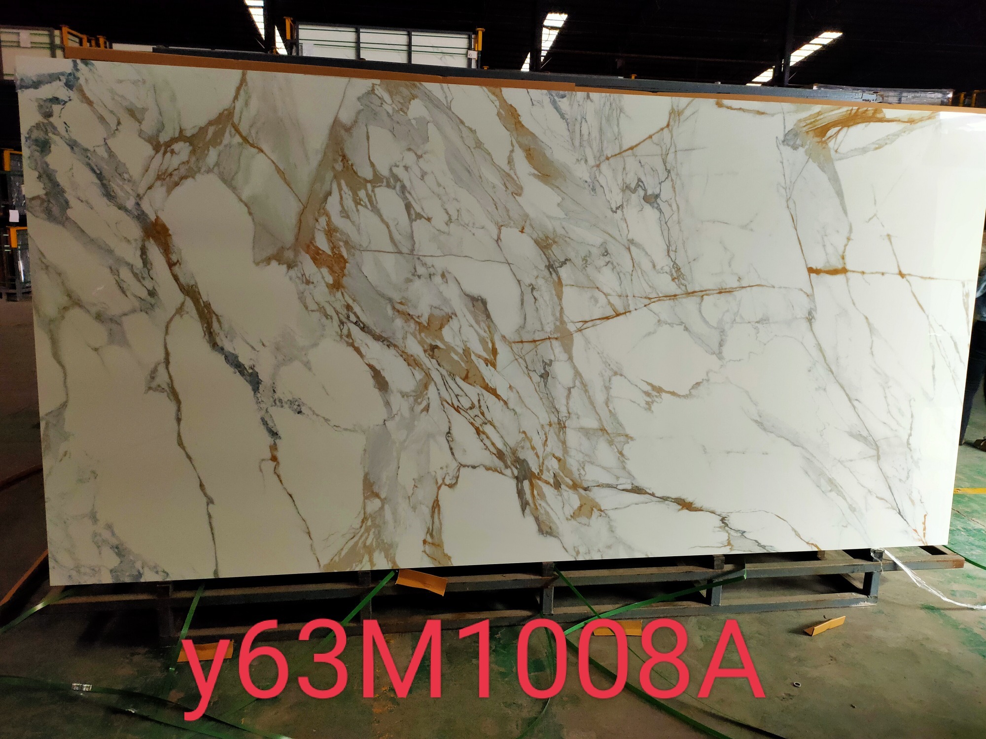 Caracatta Gold Porcelain slabs large format tiles kitchen countertops walls