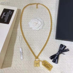 Chanel new grass key letter brand necklace 1: 1 copy replicate counters 0142512