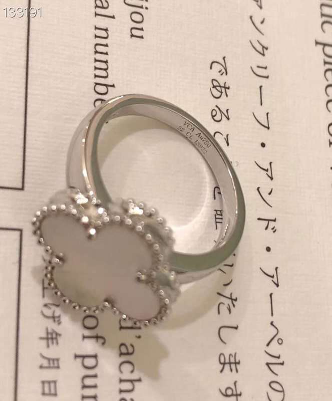 Magic Alhambra ring Van Cleef Arpel 1:1 Copy Replica
