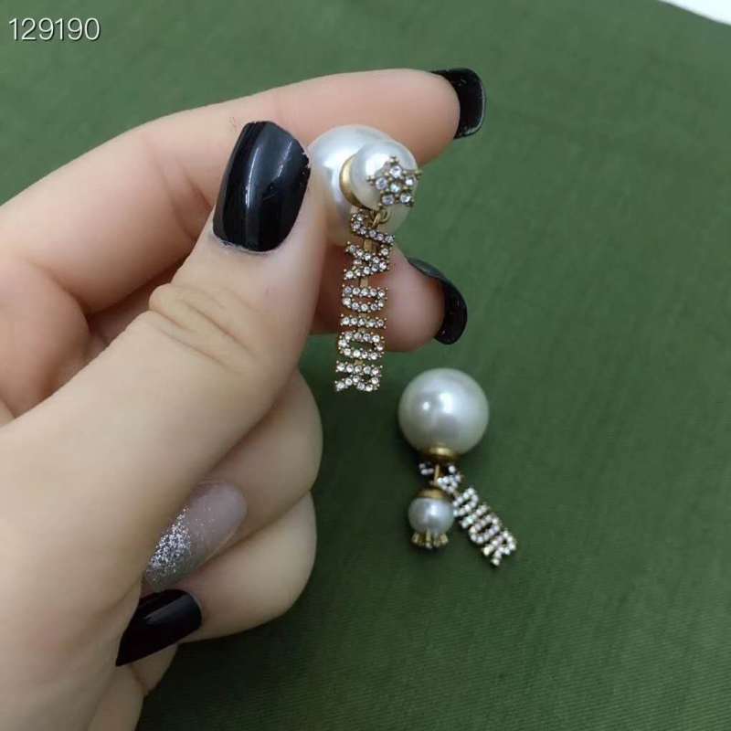 Dior Hanging Shining Letter Pearl Stud Earring