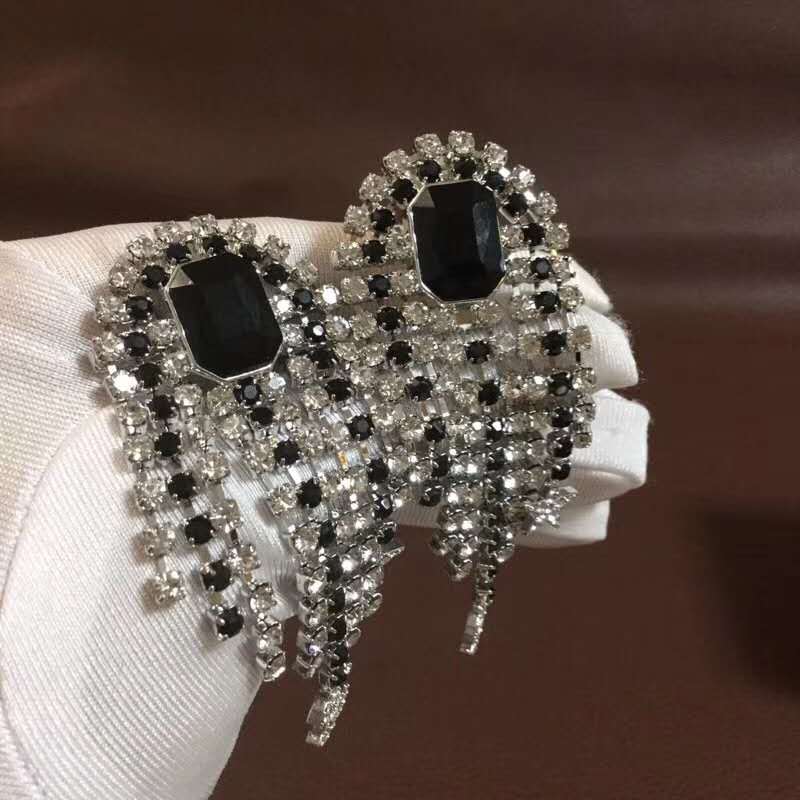 Clip- on Chanel Black White Crystal Curtain Tassel Clip Earring